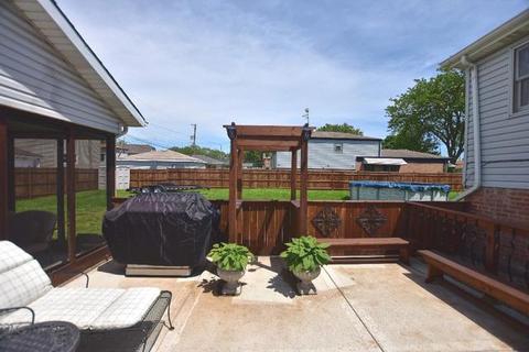 13046 S Brandon Ave, Chicago, IL 60633 photo 21