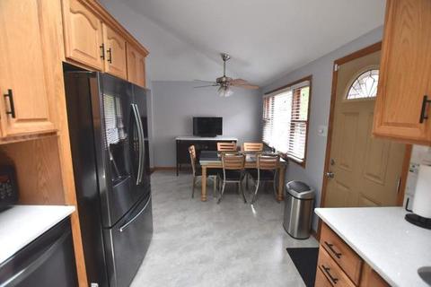 13046 S Brandon Ave, Chicago, IL 60633 photo 6