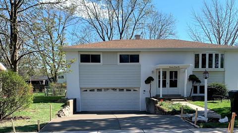 1925 E Yuma Ln, Mount Prospect, IL 60056 photo 1
