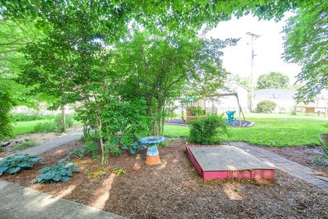 418 E Ctr, Monticello, IL 61856 photo 10
