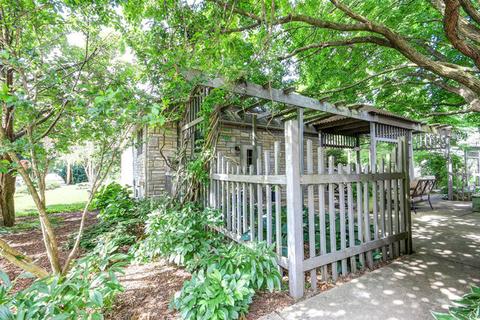 418 E Ctr, Monticello, IL 61856 photo 7