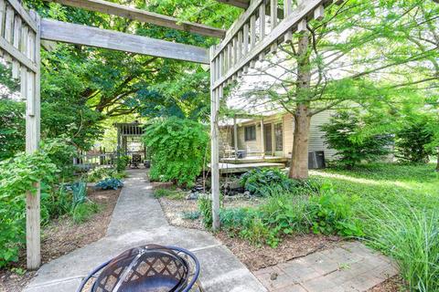 418 E Ctr, Monticello, IL 61856 photo 8