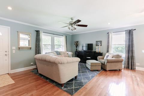 4075 Whispering Trails Dr, Hoffman Estates, IL 60192 photo 6