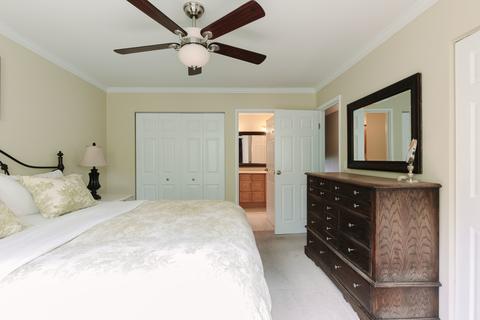 4075 Whispering Trails Dr, Hoffman Estates, IL 60192 photo 14