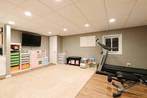 4075 Whispering Trails Dr, Hoffman Estates, IL 60192 photo 24