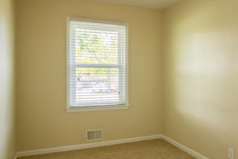 606 S Adelaide St, Normal, IL 61761 photo 11