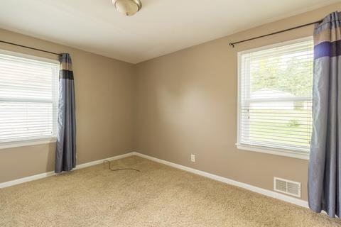 606 S Adelaide St, Normal, IL 61761 photo 12
