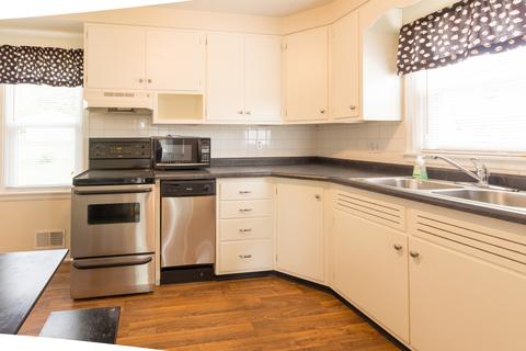 606 S Adelaide St, Normal, IL 61761 photo 9