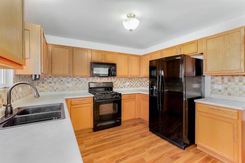 1713 Baring Ridge Dr, Plainfield, IL 60586 photo 9