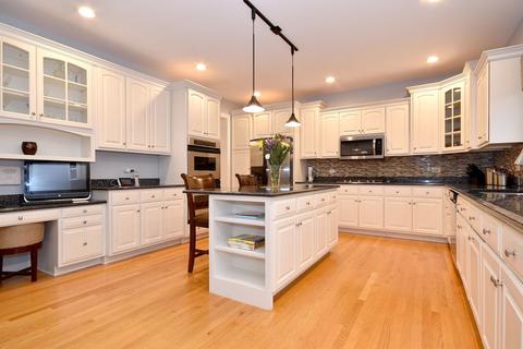 229 65th St, Willowbrook, IL 60527 photo 9