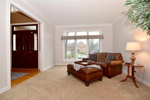 229 65th St, Willowbrook, IL 60527 photo 4
