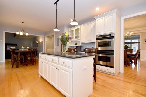 229 65th St, Willowbrook, IL 60527 photo 7
