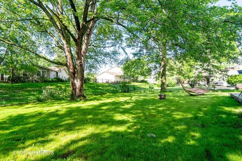 4065 Dixon Dr, Hoffman Estates, IL 60192 photo 21