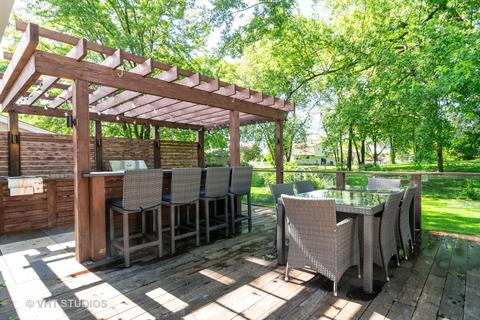 4065 Dixon Dr, Hoffman Estates, IL 60192 photo 18