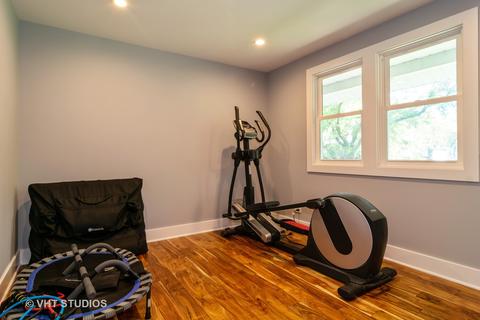 4065 Dixon Dr, Hoffman Estates, IL 60192 photo 8