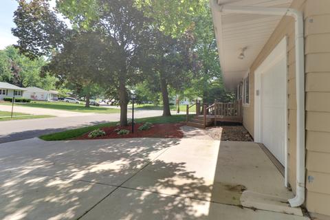 705 Sheridan Rd, Normal, IL 61761 photo 38