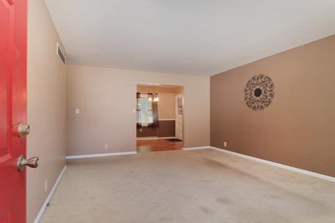 705 Sheridan Rd, Normal, IL 61761 photo 4