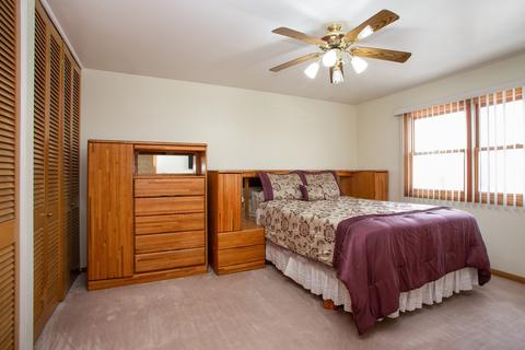 809 E Kimber Ln, Arlington Heights, IL 60005 photo 8