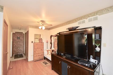 3480 Willowview Ct, Aurora, IL 60504 photo 9