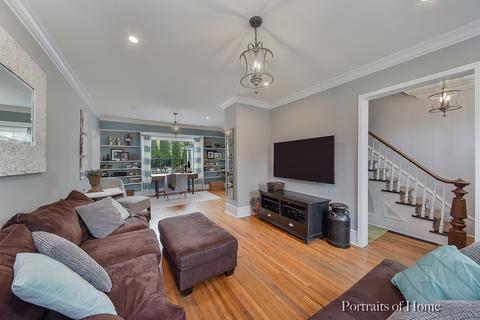 229 E Union Ave, Wheaton, IL 60187 photo 3