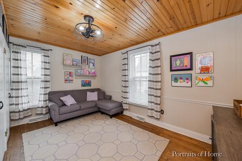 229 E Union Ave, Wheaton, IL 60187 photo 12