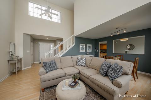 1172 Longford Rd, Bartlett, IL 60103 photo 3