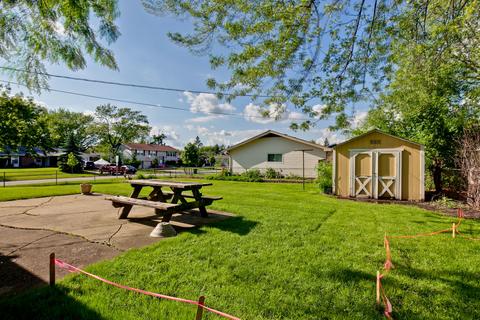 1390 Devonshire Ln, Hoffman Estates, IL 60169 photo 23