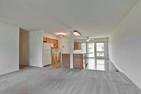 1390 Devonshire Ln, Hoffman Estates, IL 60169 photo 5