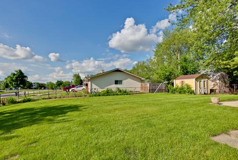 1390 Devonshire Ln, Hoffman Estates, IL 60169 photo 24