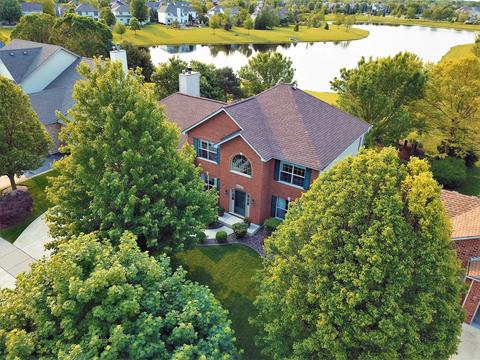 24527 Brooklands Ln, Plainfield, IL 60585 photo 2