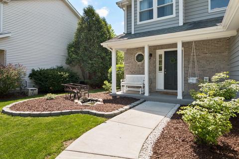 5204 Meadowbrook St, Plainfield, IL 60586 photo 2