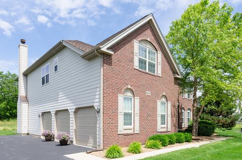 3504 Links Ct, Elgin, IL 60124 photo 2