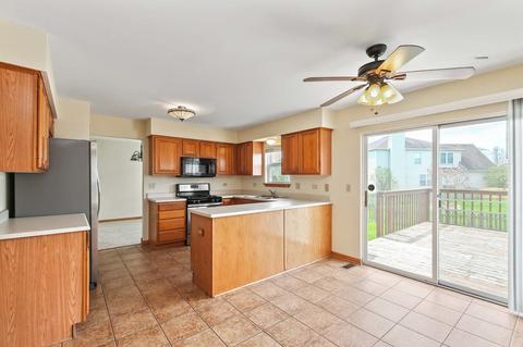 2011 Oakdale Estates Dr, Plainfield, IL 60586 photo 7