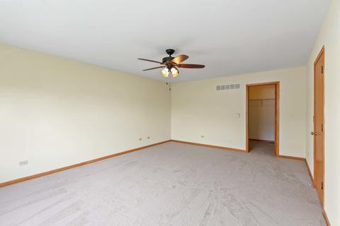 2011 Oakdale Estates Dr, Plainfield, IL 60586 photo 16