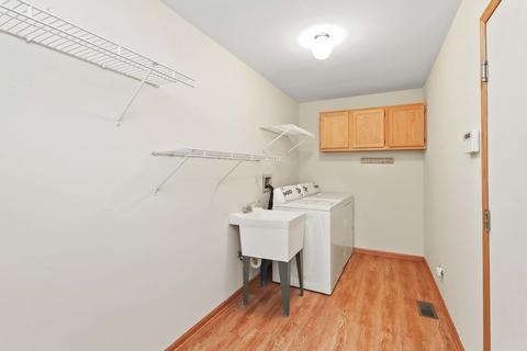 2011 Oakdale Estates Dr, Plainfield, IL 60586 photo 14