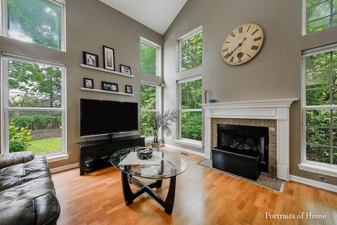327 E Tall Oaks Ln, Itasca, IL 60143 photo 9