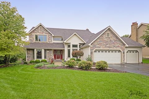 522 Greens View Dr, Algonquin, IL 60102 photo 1
