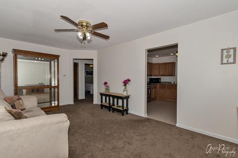4808 Howard St, Mchenry, IL 60050 photo 7