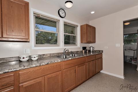4808 Howard St, Mchenry, IL 60050 photo 14