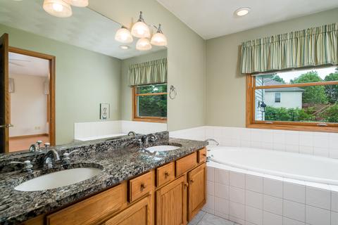 5174 E Forest Trl E, Rockford, IL 61109 photo 18