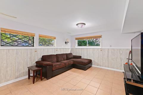 77 E Circle Dr, Montgomery, IL 60538 photo 15