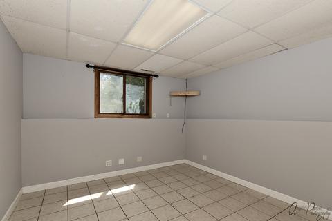 3207 S Cherry Ave, Mchenry, IL 60051 photo 17