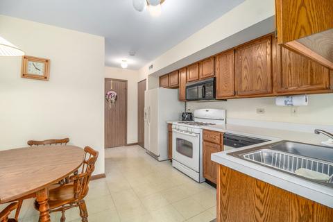 3040 Anton Cir, Aurora, IL 60504 photo 8