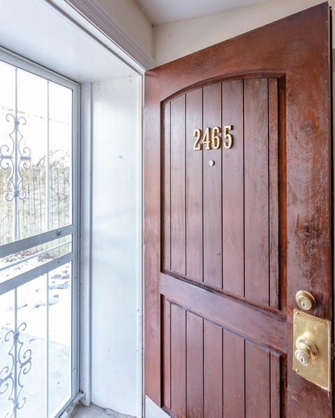 2465 E 74th Pl, Chicago, IL 60649 photo 4
