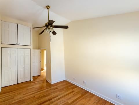 2465 E 74th Pl, Chicago, IL 60649 photo 17