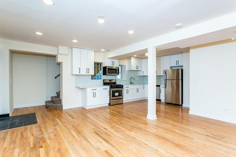 2465 E 74th Pl, Chicago, IL 60649 photo 7