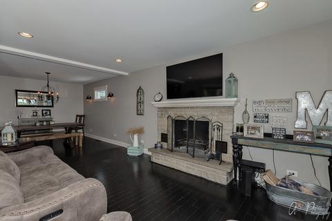 2722 Lake Dr, Holiday Hills, IL 60051 photo 20