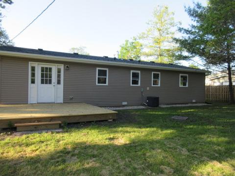1017 Althoff Dr, Mchenry, IL 60050 photo 11