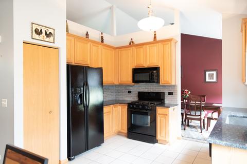 11426 S Marathon Ln, Plainfield, IL 60585 photo 8