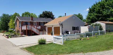 601 N Richards St, Spring Valley, IL 61362 photo 3